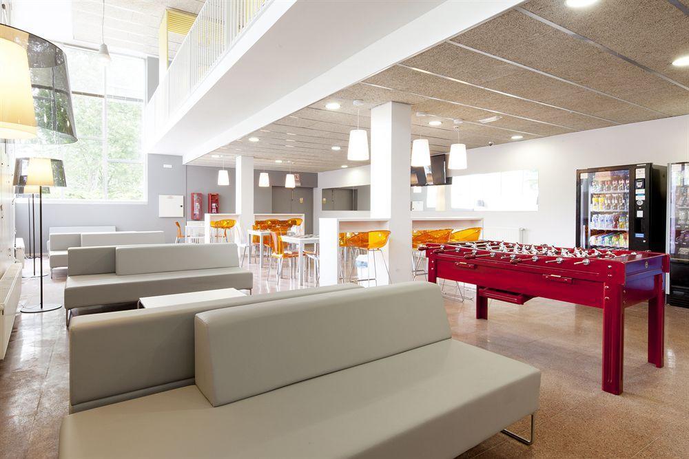 Residencia Universitaria Resa Manuel Agud Querol San Sebastián Kültér fotó