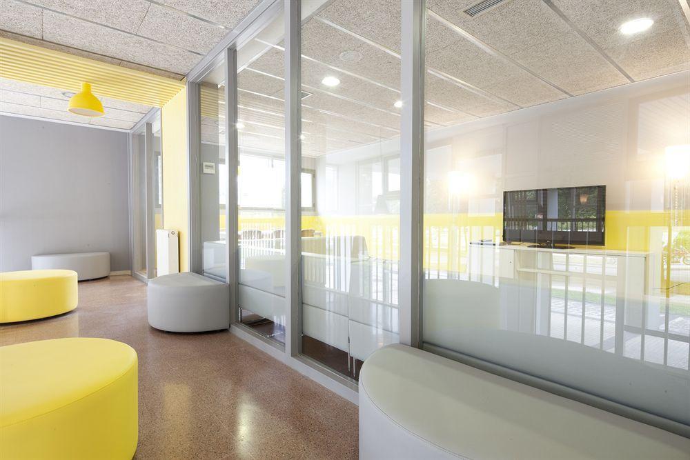 Residencia Universitaria Resa Manuel Agud Querol San Sebastián Kültér fotó