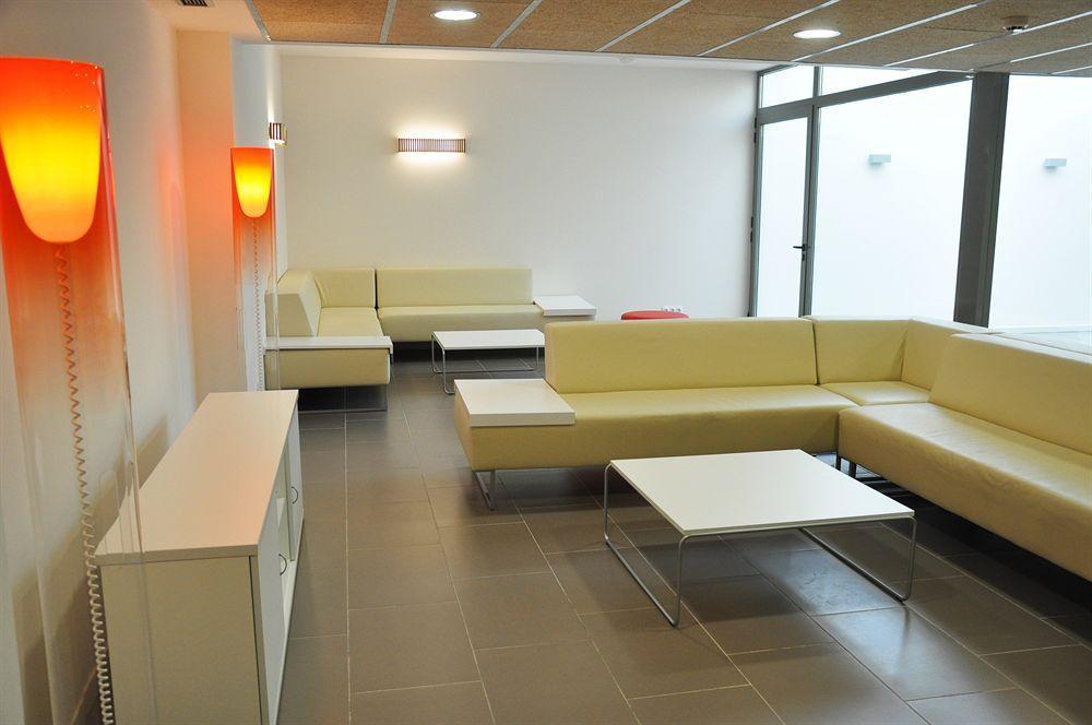 Residencia Universitaria Resa Manuel Agud Querol San Sebastián Kültér fotó