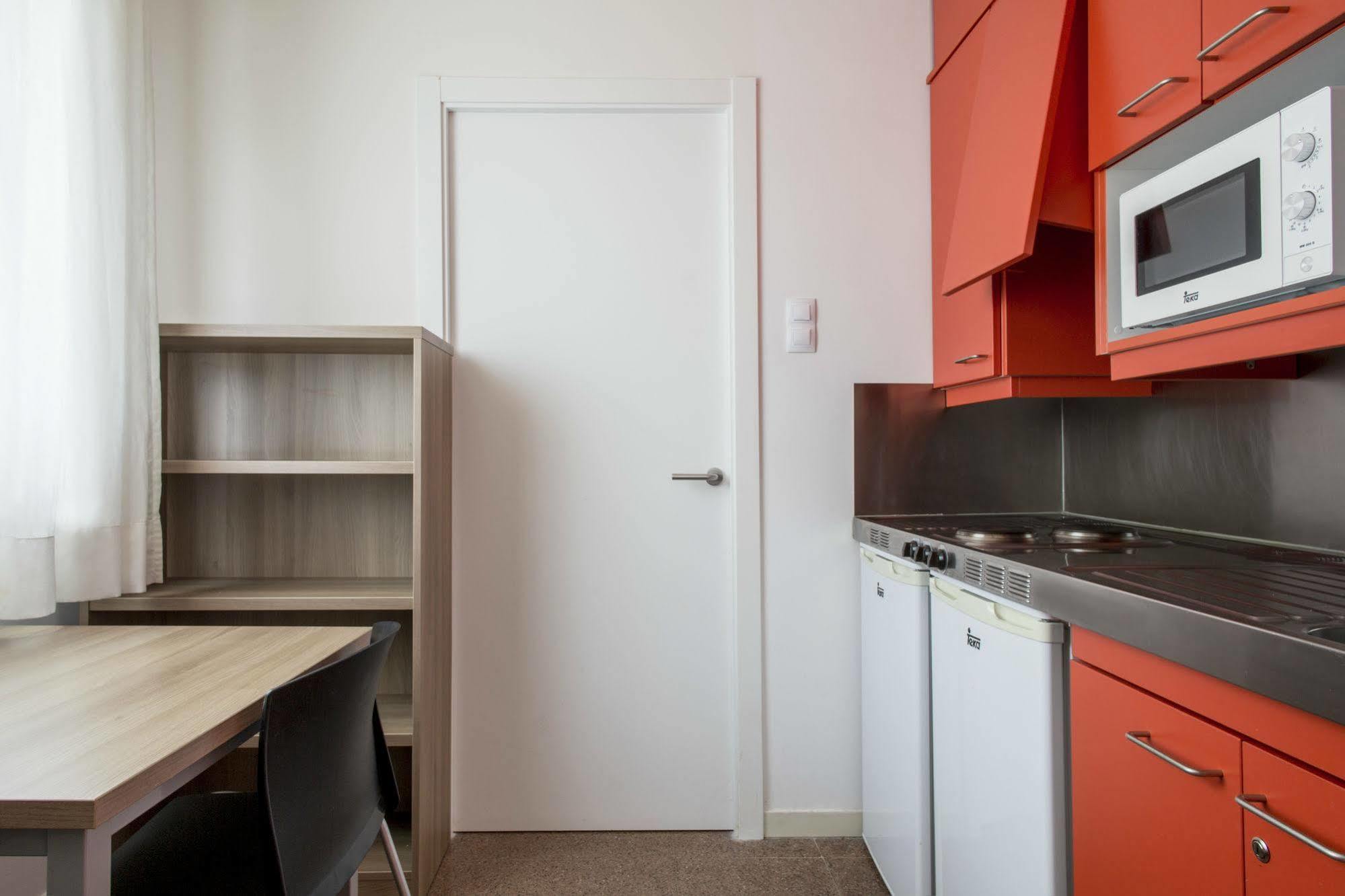 Residencia Universitaria Resa Manuel Agud Querol San Sebastián Kültér fotó