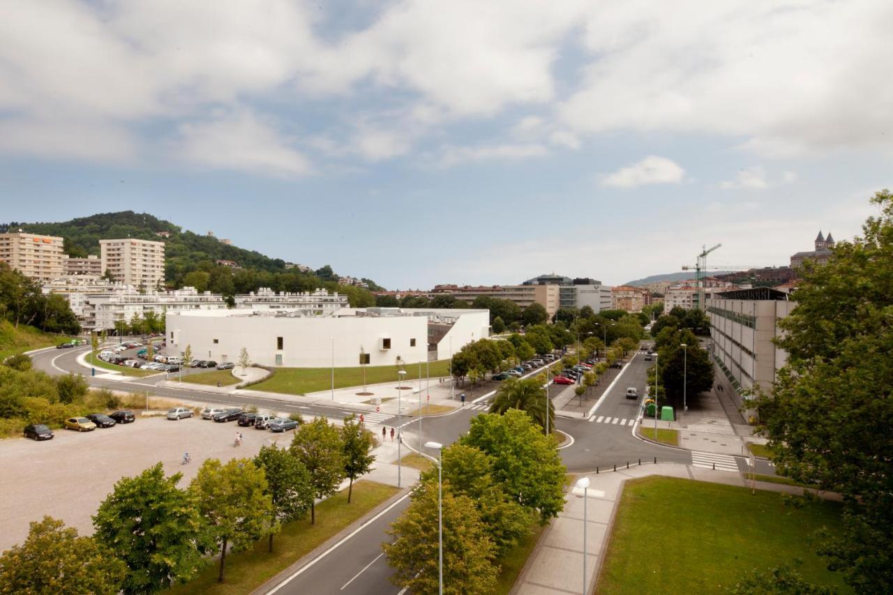 Residencia Universitaria Resa Manuel Agud Querol San Sebastián Kültér fotó